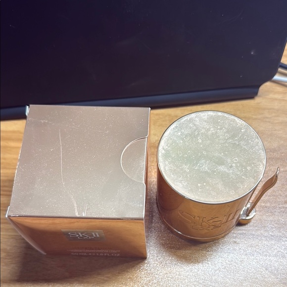 SK-II LXP Ultimate Revival Cream - Gold empty jar - Picture 5 of 9